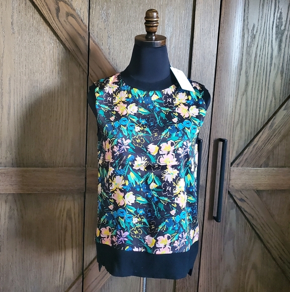 Ted Baker London Tops - NWT Ted Baker Sketchy Magnolia Floral Tank Top